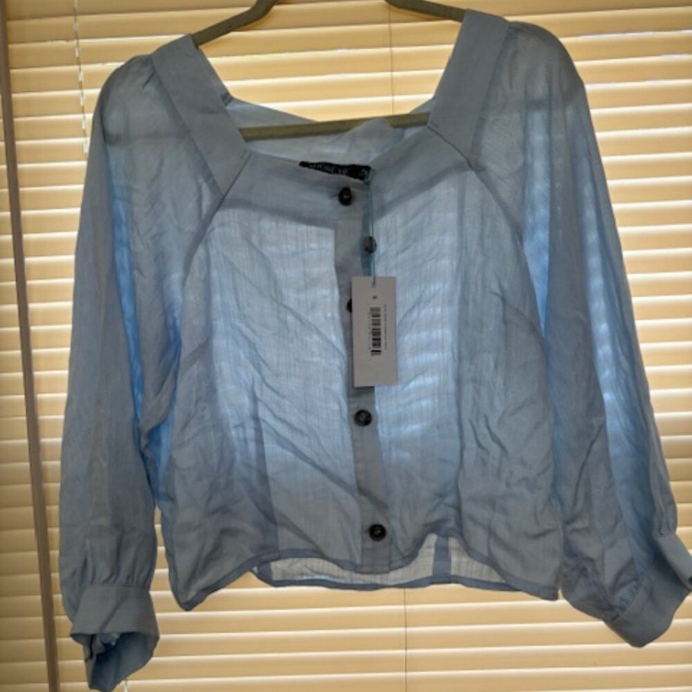 WOMANS ADOREME TOP SIZE M  NWT